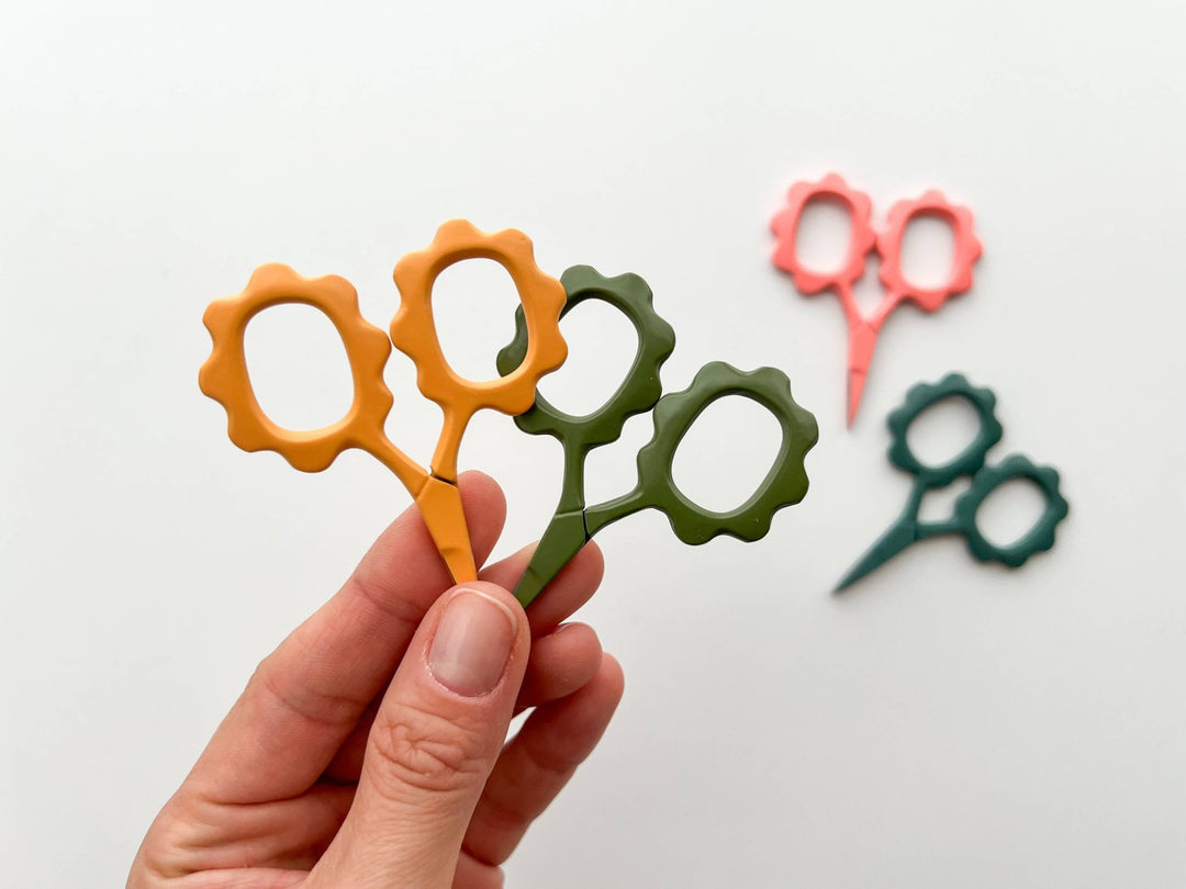Matryoshka Doll Shop - Small Flower scissors, tiny embroidery scissors - Shae's Stitchery -
